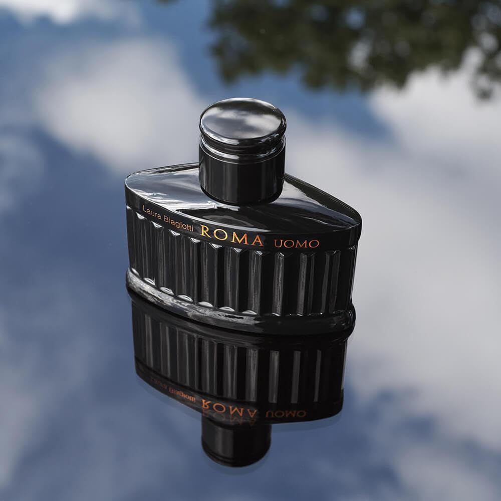 Laura Biagiotti Roma Uomo Nero Extreme Eau De Parfum 125 ml mit Shower Gel 100 ml, Geschenkbox Parfüm für ihn