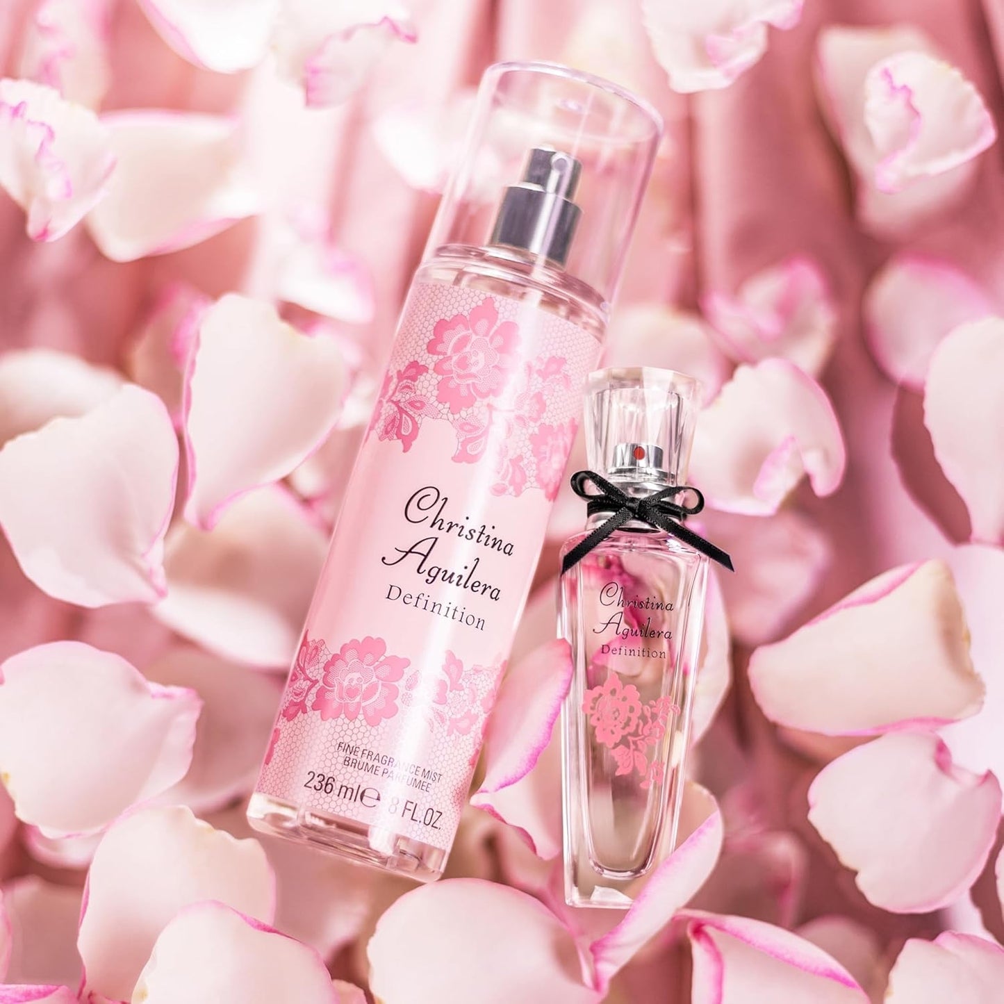 Christina Aguilera - By Night Fine Fragrance Mist, Damen-Körperparfüm, mit Pfirsichblüte, blumiger, orientalischer und fruchtiger Duftnote, ideal für den Sommer, Parfum für Frauen