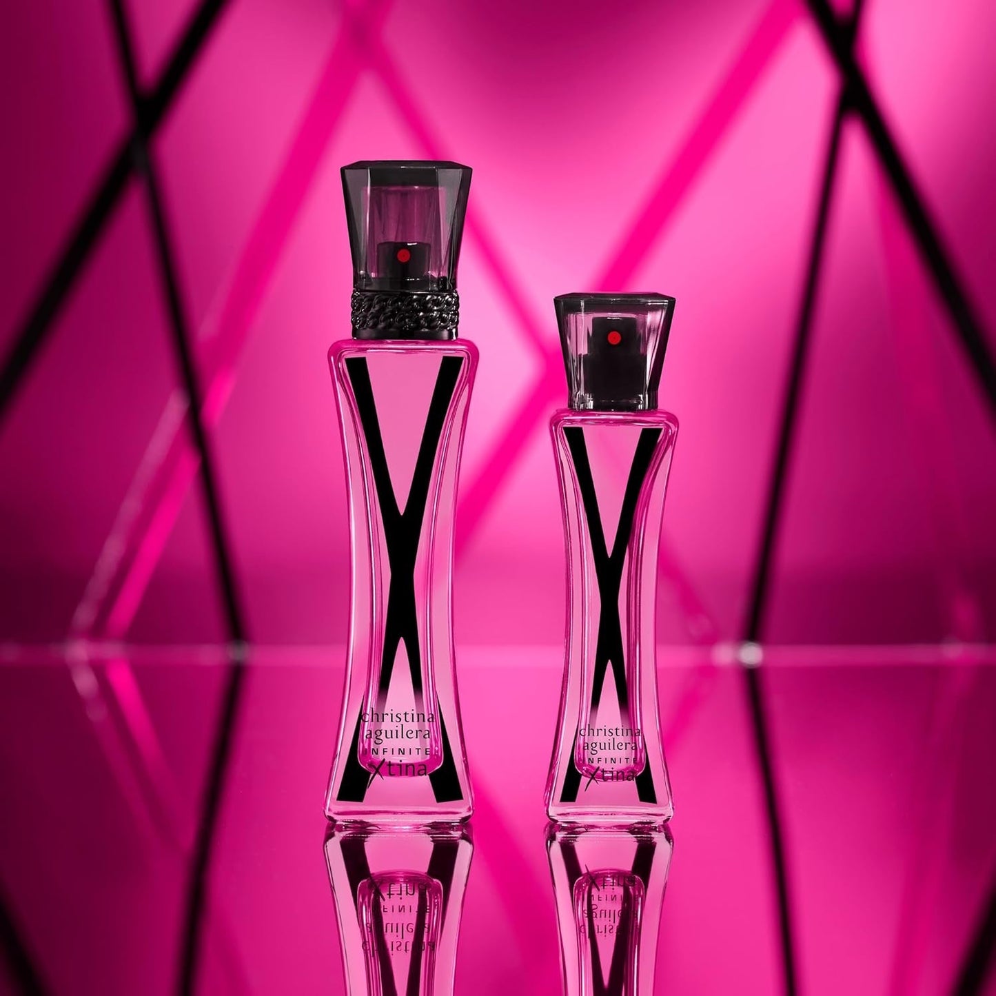 Christina Aguilera - Infinite Xtina, Eau de Parfum, Sprayduft, Fruchtig-blumiger Amber mit Noten von Rosa Guave, Rosa Jasmin und Modernem Amber, Parfüm für Frauen, 30 ml