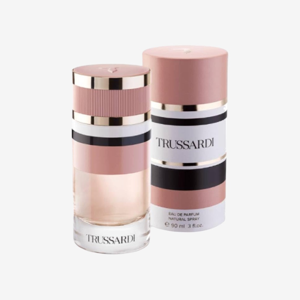 Trussardi Feminine Geschenkbox für Damen, Eau de Parfum, 90 ml, Körperlotion 100 ml, inklusive Kosmetiktasche