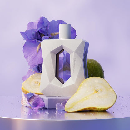 Ariana Grande God is a Woman Eau de Parfum, fruchtiger Moschusduft, Noten von Orris, Birne, Vanille, Zedernholz, Damenparfüm