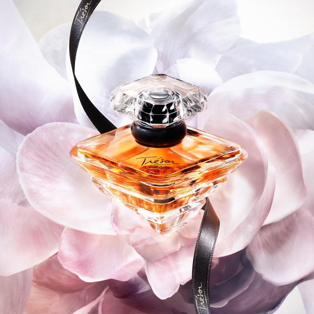 Lancôme Trésor Eau de Parfum, zeitloser, blumig-femininer Damenduft mit zartem Pfirsich, eleganter Iris und warmem Sandelholz, 50ml