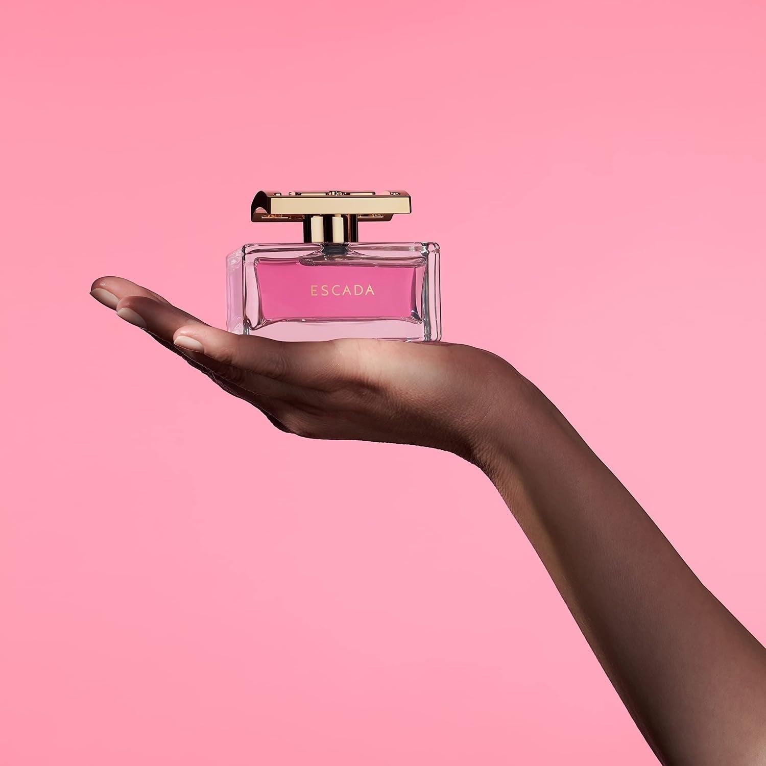 Escada Especially Eau de Parfum, frisch-blumiger Damenduft für glamouröse Frauen
