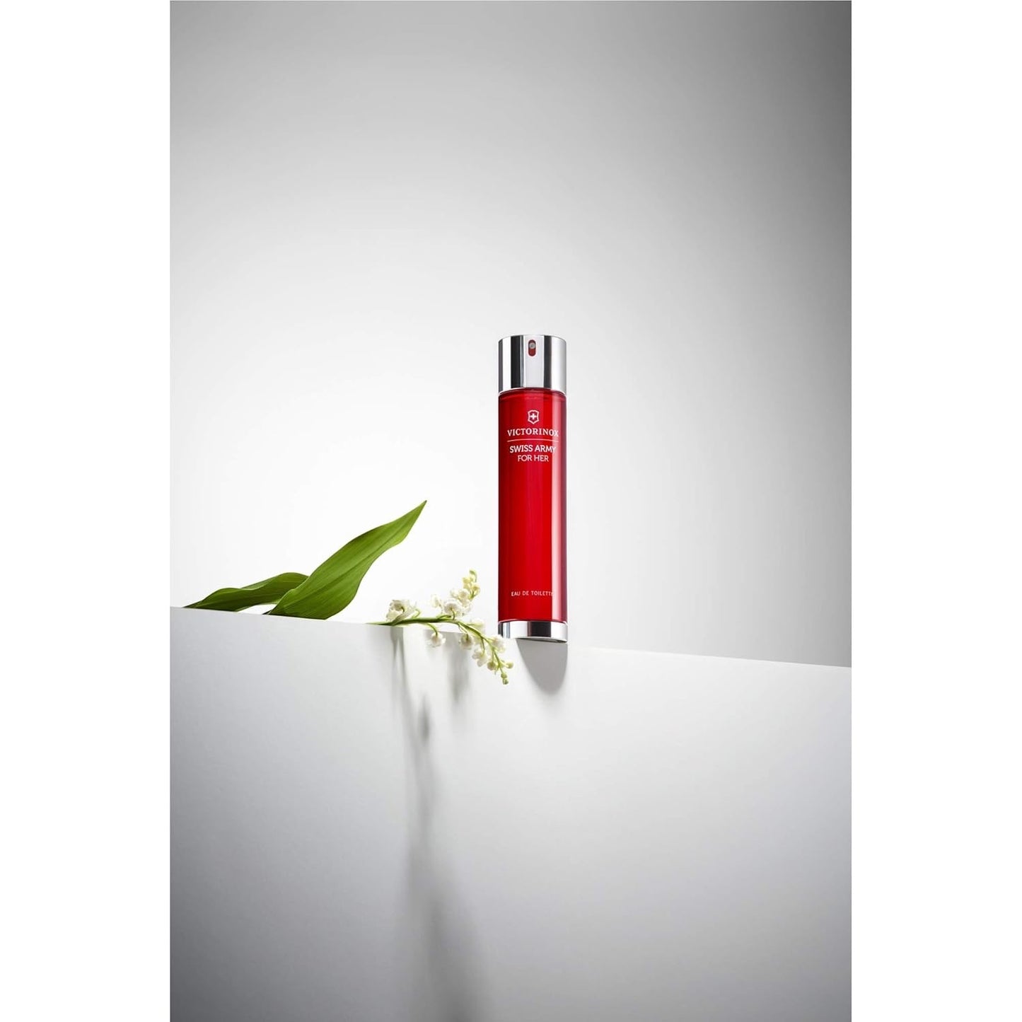 Victorinox Swiss Army For Her Eau de Toilette Damen, Parfüm mit Maiglöckchen und Pfingstrose, Blumig und frisch, 50 ml