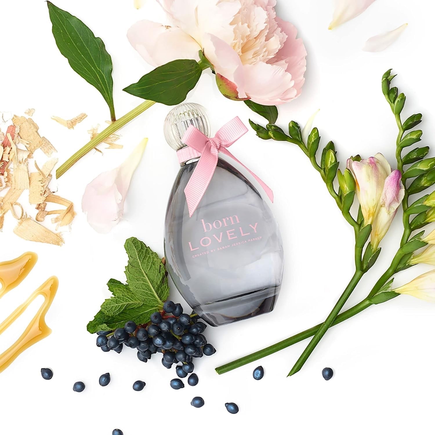 Sarah Jessica Parker Born Lovely Eau de Parfum für Frauen 30 ml Spray, blumiges Damenparfüm, Eau de Parfum für Frauen für unterwegs, Damenparfüms – Original SJP Parfüm