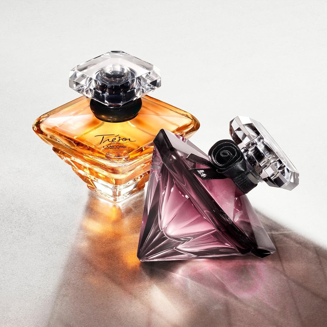 Lancôme Trésor Eau de Parfum, zeitloser, blumig-femininer Damenduft mit zartem Pfirsich, eleganter Iris und warmem Sandelholz, 50ml