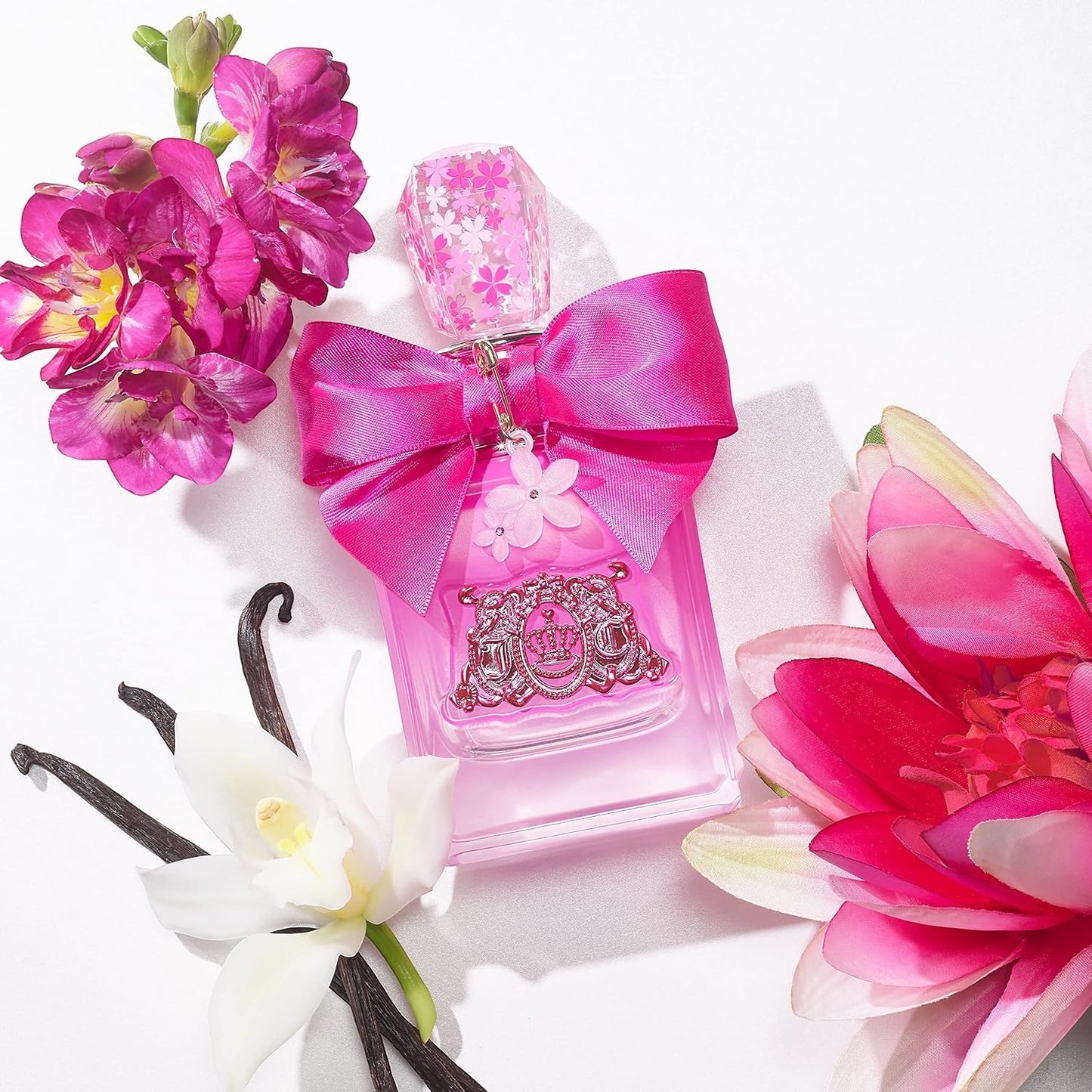 Juicy Couture Viva La Juicy Petals Please Eau de Parfum für Damen, Zerstäuber, blumiger & fruchtiger Duft, Geschenk für Damen