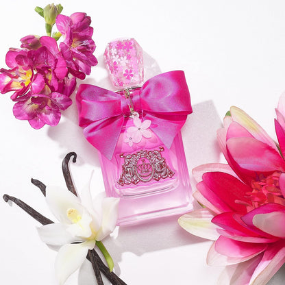 Juicy Couture Viva La Juicy Petals Please Eau de Parfum für Damen, Zerstäuber, blumiger & fruchtiger Duft, Geschenk für Damen