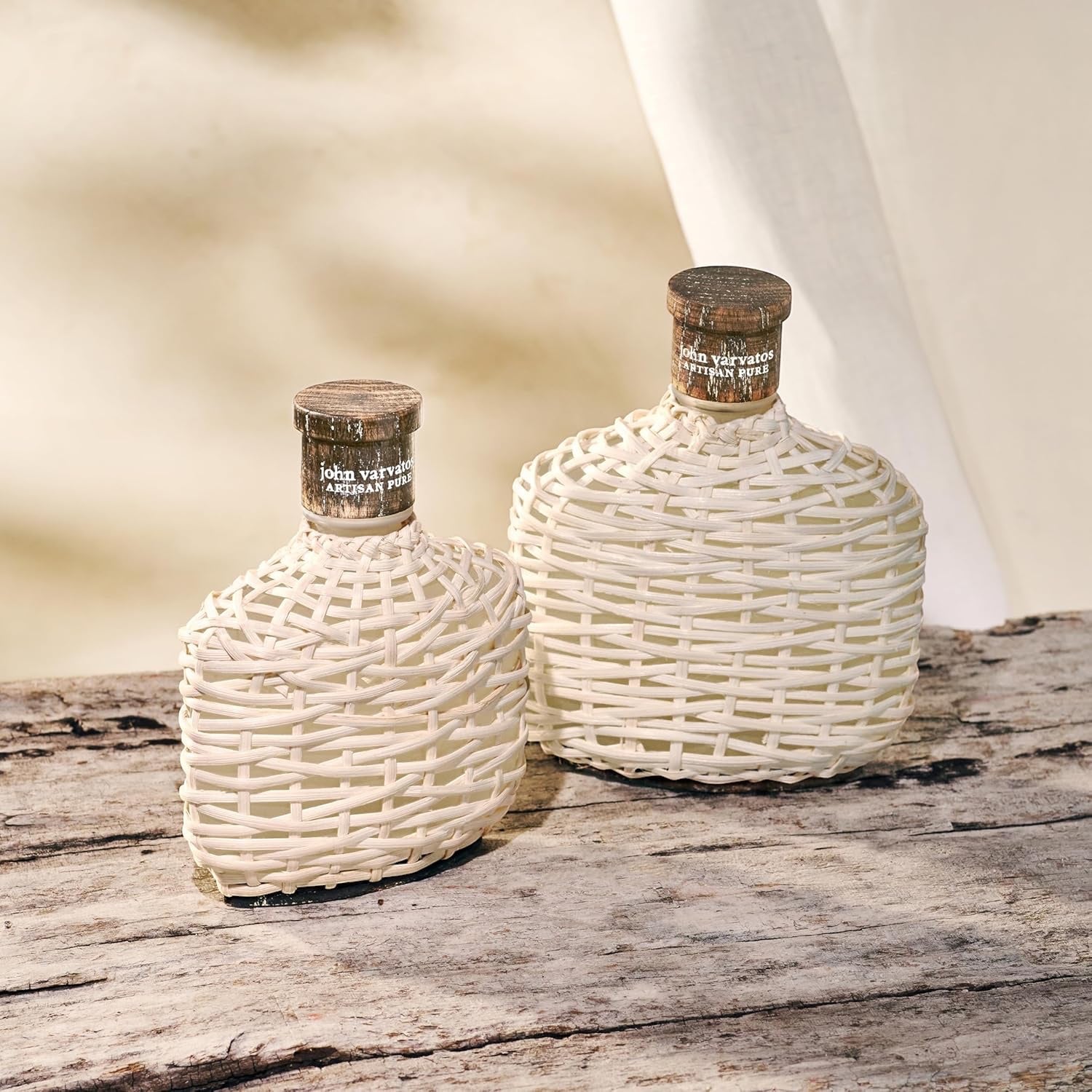 John Varvatos Artisan Pure - Eau de Toilette für Männer, holzig-frischer Duft nach spanischer Zitrone, klassischer Herrenduft in Designerflasche, 75 ml